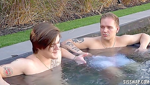 Slutty blonde model fucks her boyfriend with aler