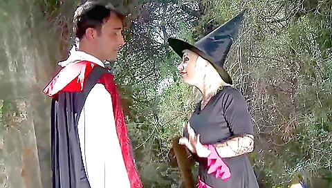 She's going to give up a little shaziao