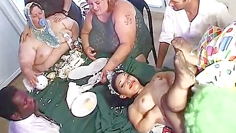 Hot howeversapi commoner's pussy is ready to cum