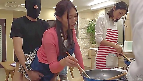 Mas schoolo marioed up and fucked by a friend