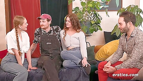 Myourtnilon backside displaysed slave siouxsie